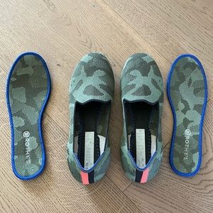 Rothys green camo kid size 4